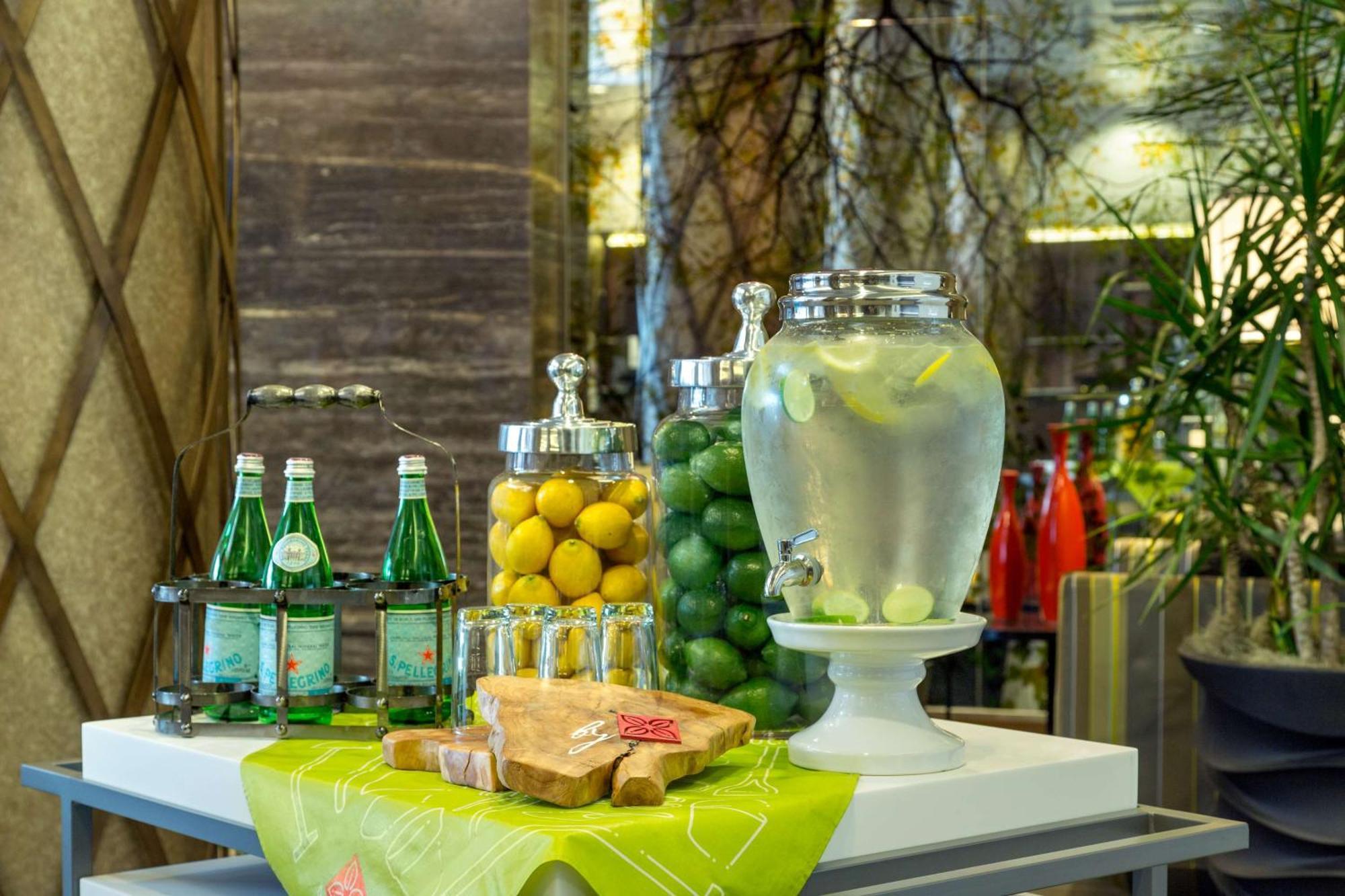 Hilton Garden Inn New York Manhattan Midtown East Экстерьер фото