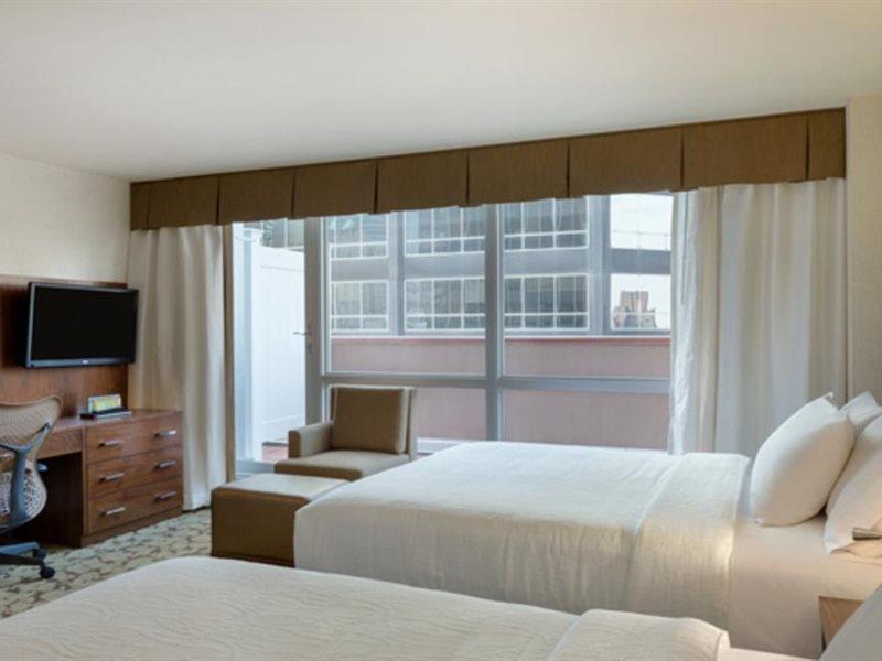 Hilton Garden Inn New York Manhattan Midtown East Экстерьер фото